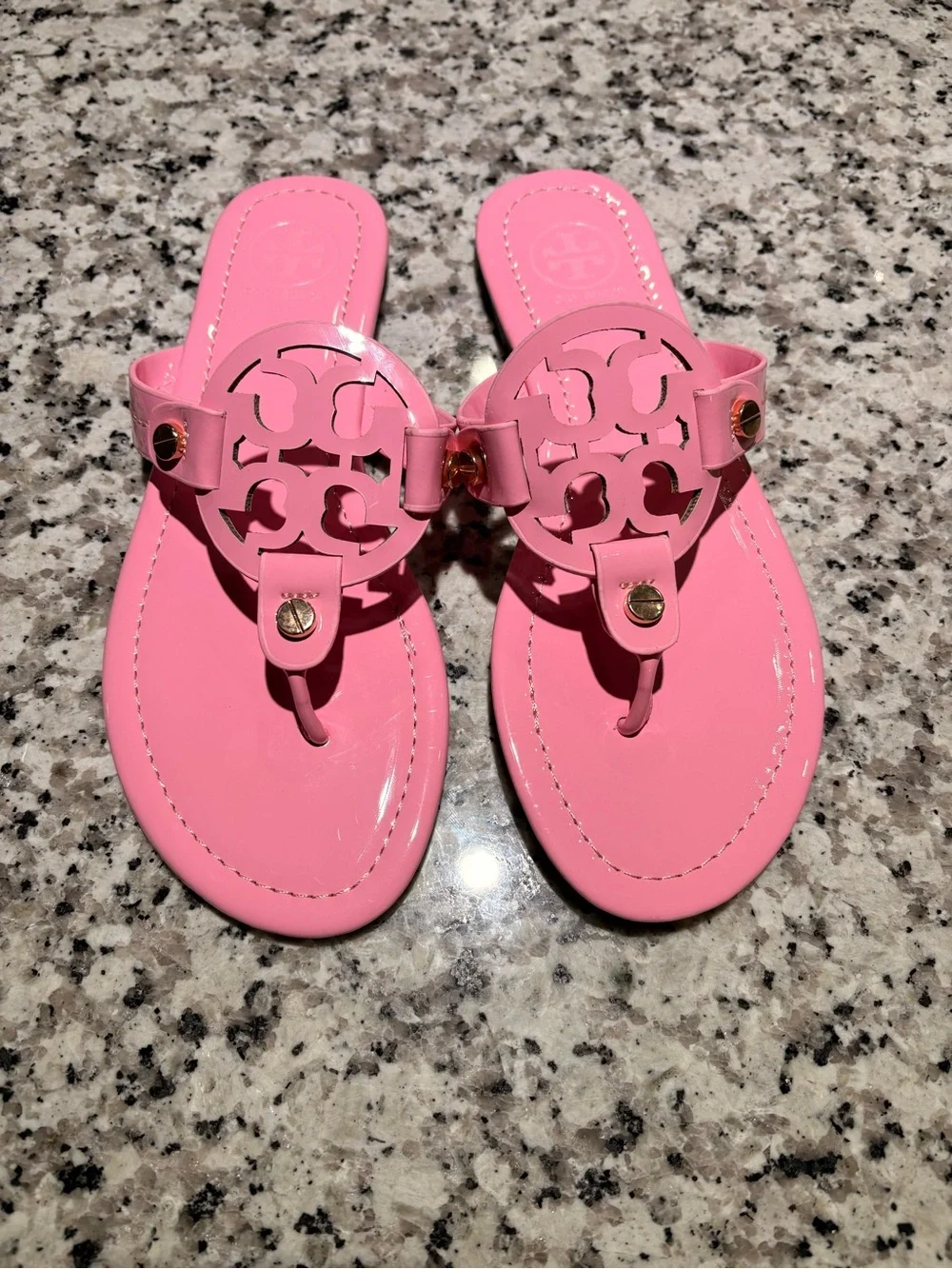Tory Burch Pink patent leather Thong Sandals